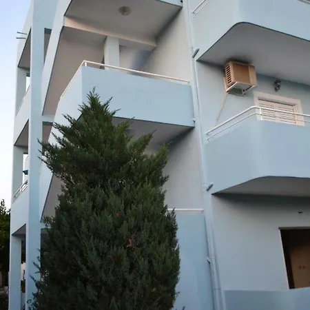 Hostel Vila Hyseni Ksamil