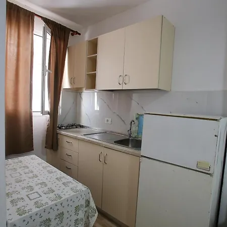 Hyseni Guest house Durres
