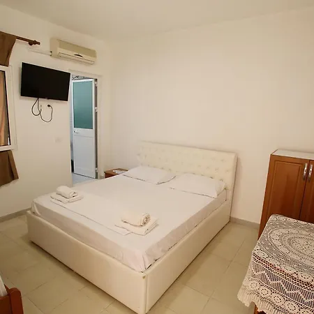 Guest house Hyseni Durres