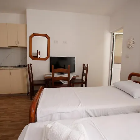 Hyseni Guest house